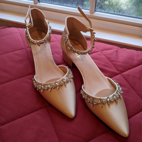 Lulu's Size 10 NIB Swayy Block Heels - Picture 3 of 4